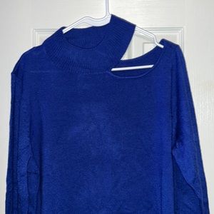 NWOT. Colleen Lopez XL cold shoulder (one side) 1 royal blue sweater.